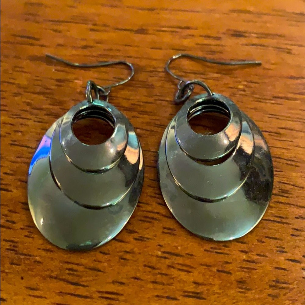 Metallic Earrings! 🌚